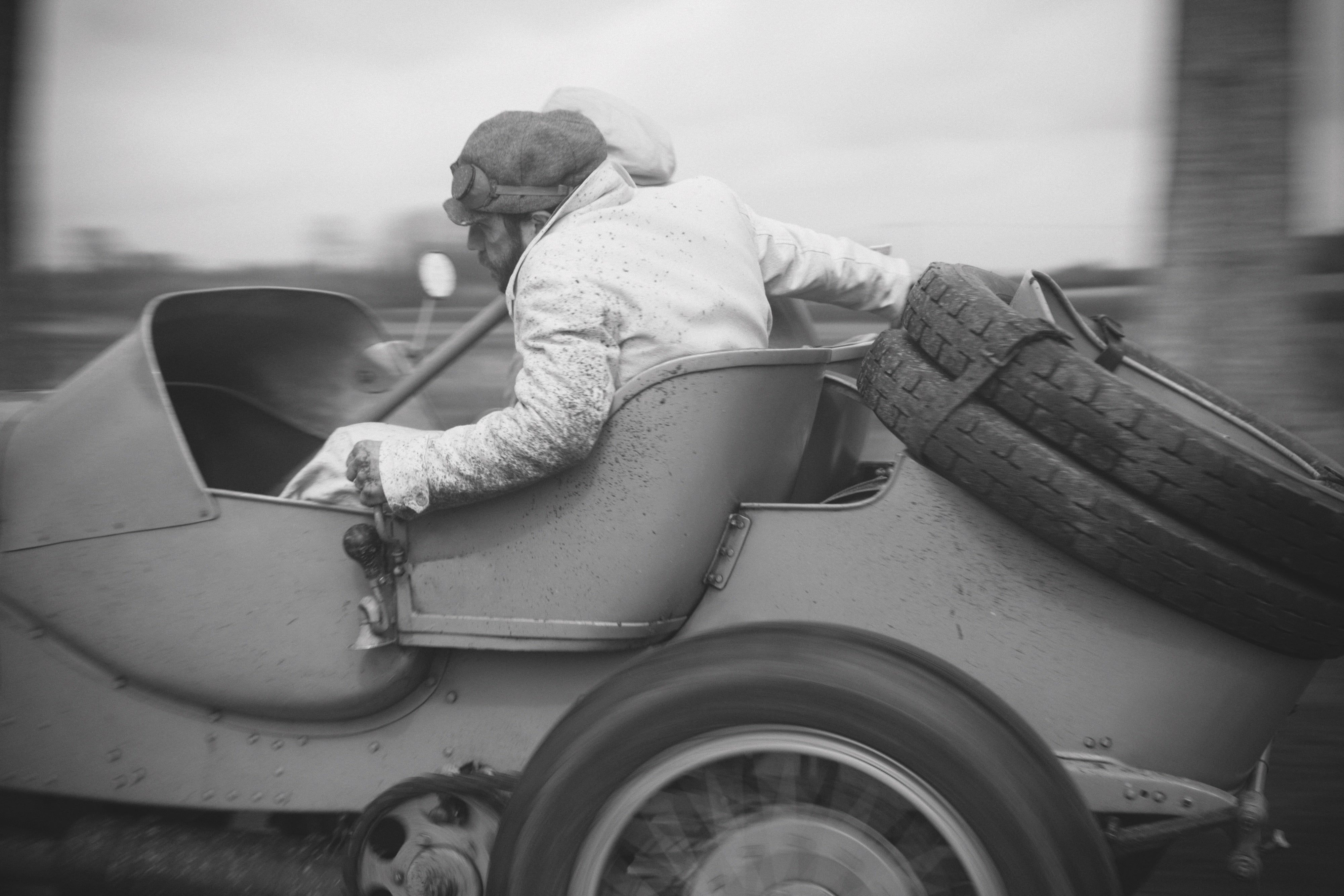 VINTAGE GLIMPSE/Nick Clements