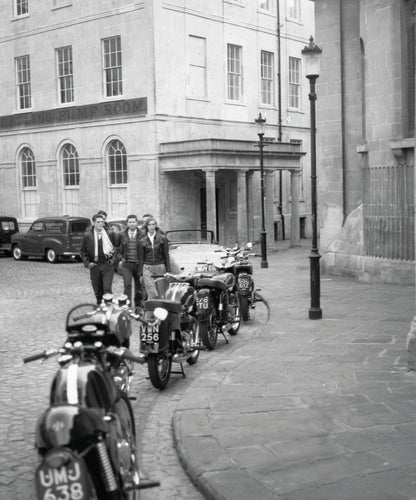 VINTAGE GLIMPSE／Nick Clements